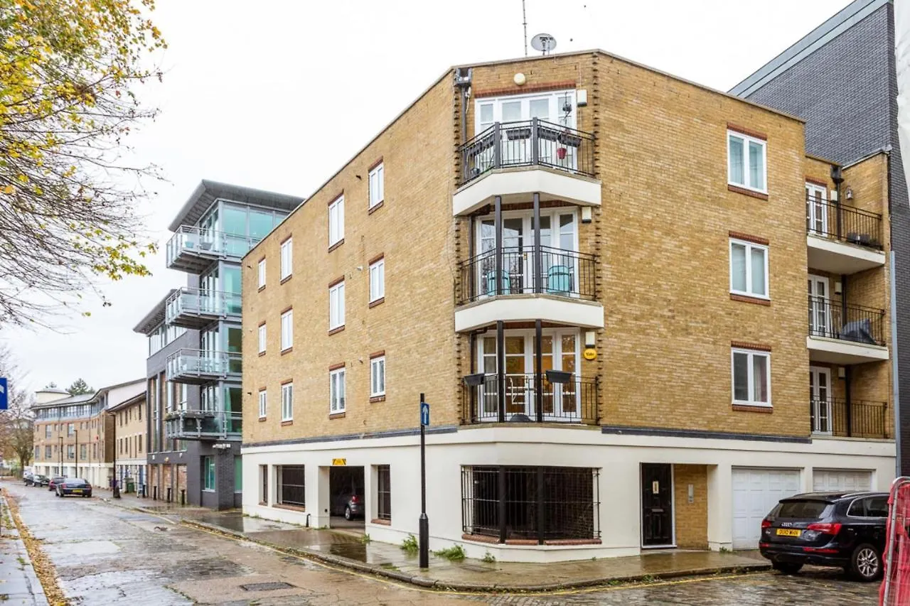 Bright Tower Bridge Nest Apartment London United Kingdom