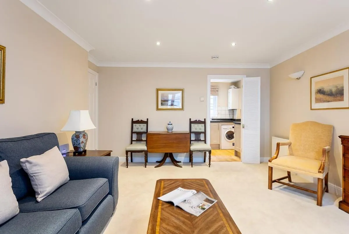 Bright Tower Bridge Nest Apartment London