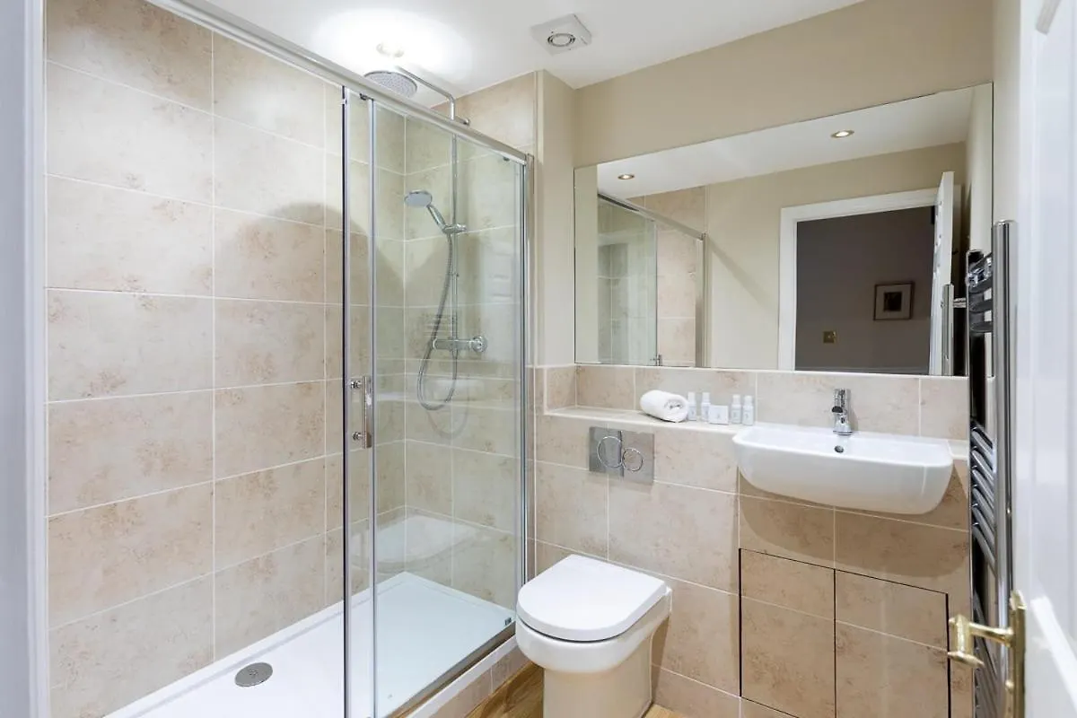 Bright Tower Bridge Nest Apartment London