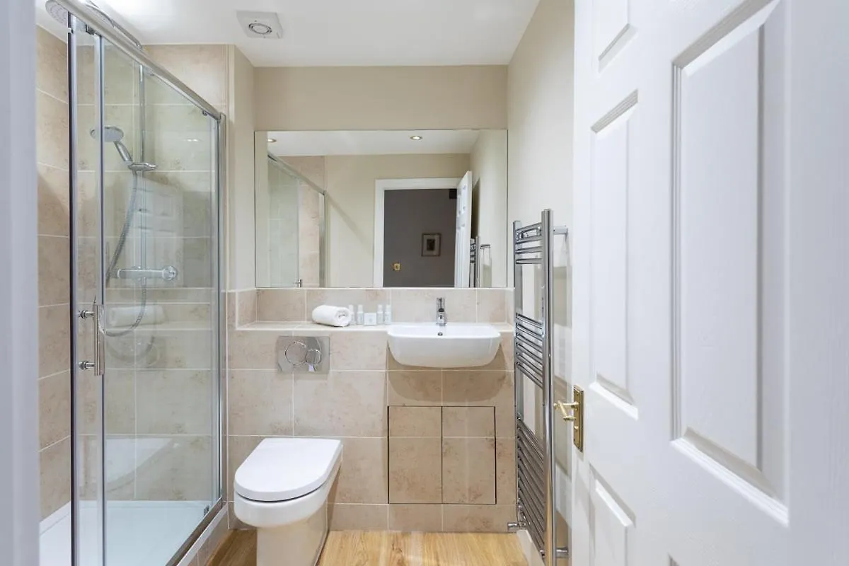 Bright Tower Bridge Nest Apartment London