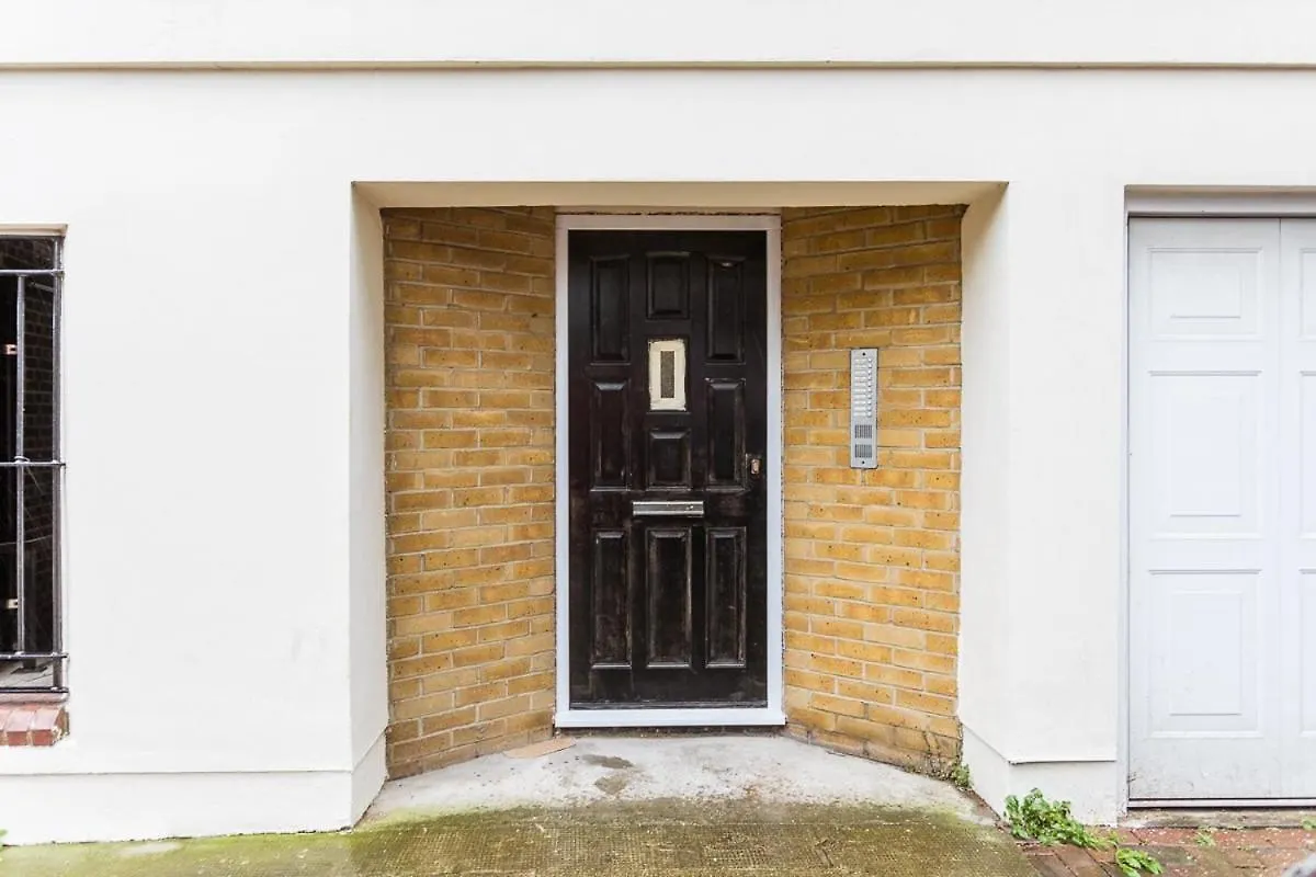 Bright Tower Bridge Nest Apartment London